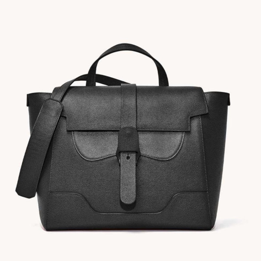 Senreve Maestra Bag in Pebbled
Noir with gold hardware